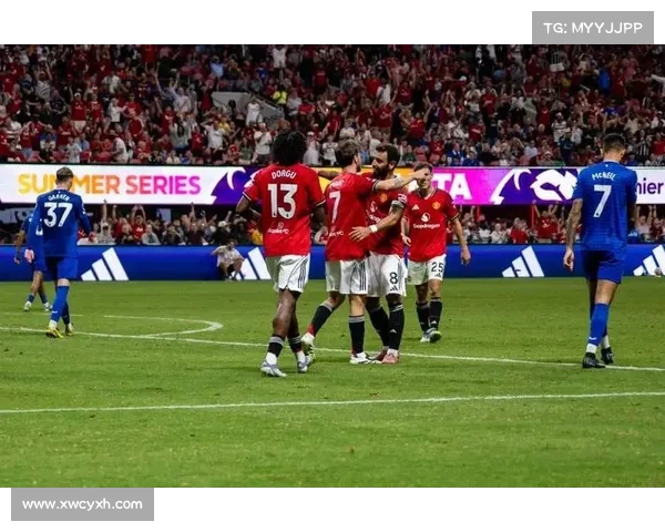 曼联主场2-2战平埃弗顿 B费点射助攻 芒特进球海文乌龙送礼 曼联主场2-2战平埃弗顿 B费点射助攻 芒特进球海文乌龙送礼